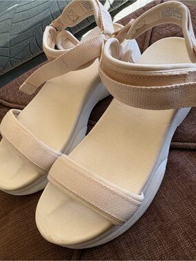 all in motion hiking sandal Beige Cream Adjustable-Strap Platform Sandals